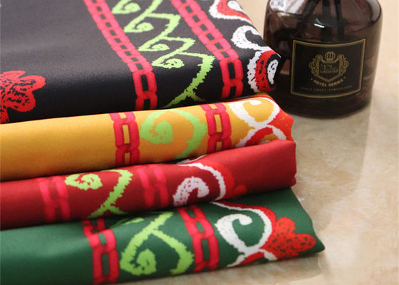 أزرق أحمر أصفر البوليستر الرقمية المطبوعة النسيج زهرة ملونة للملابس الجاهزة